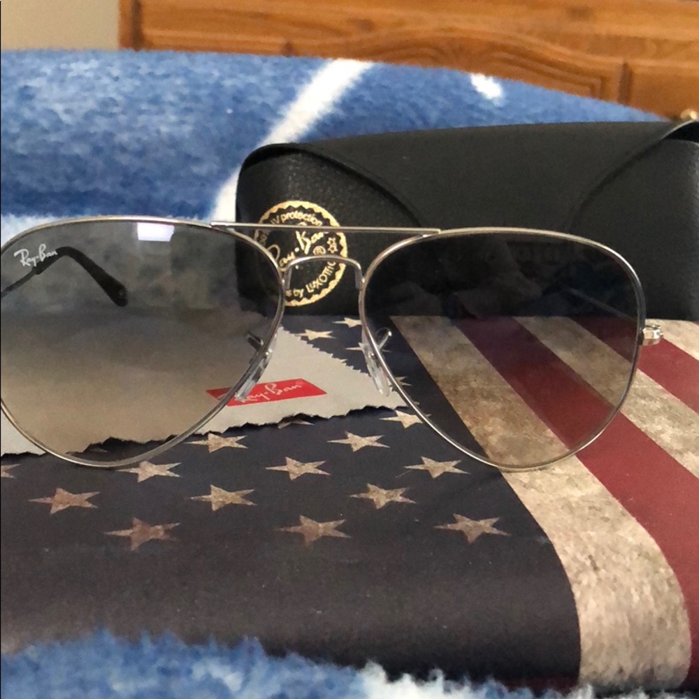 Ray ban